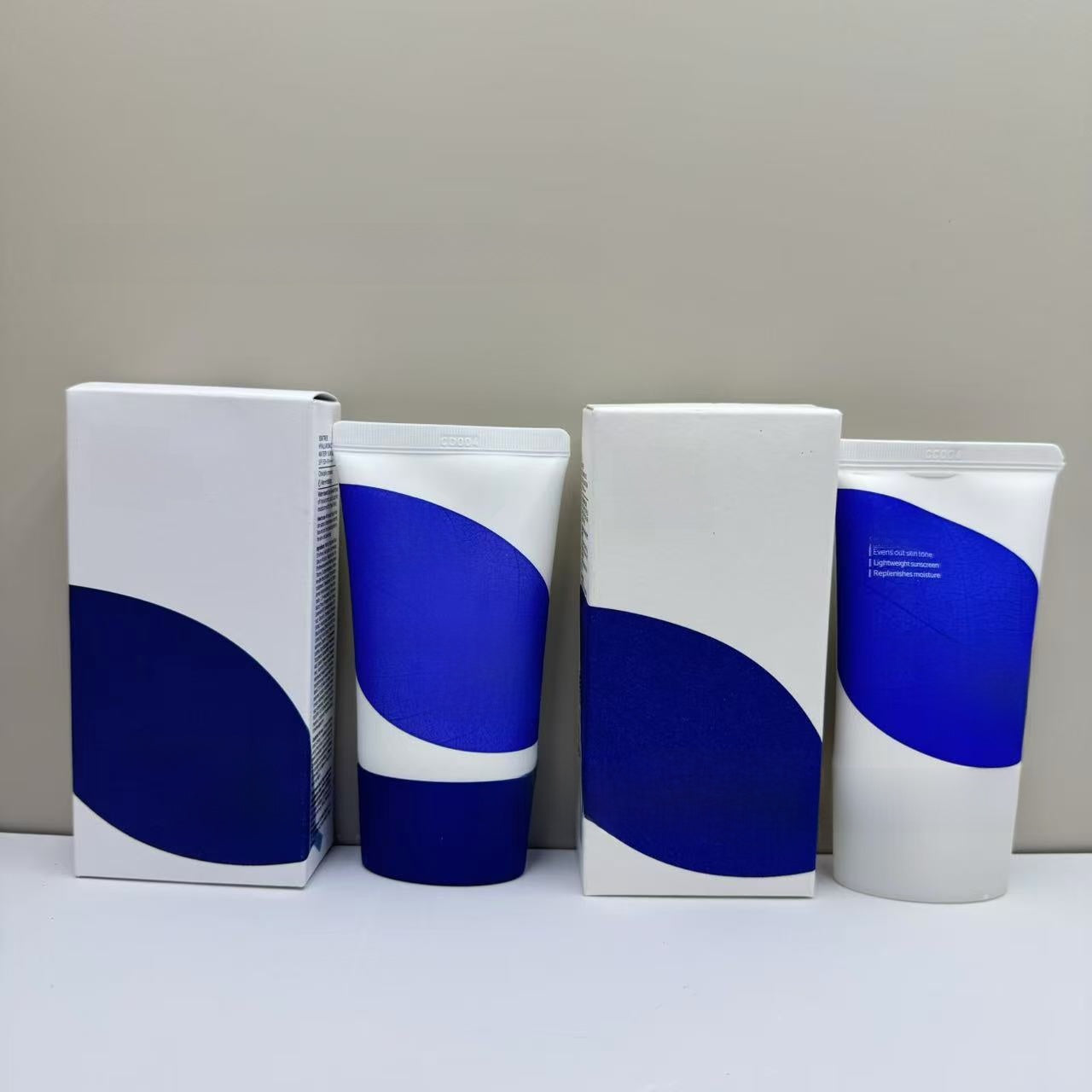 Moisturizing and hydrating sunscreen